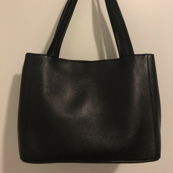 Mario Valentino spa brand Black Leather Tote - Picture 5 of 8
